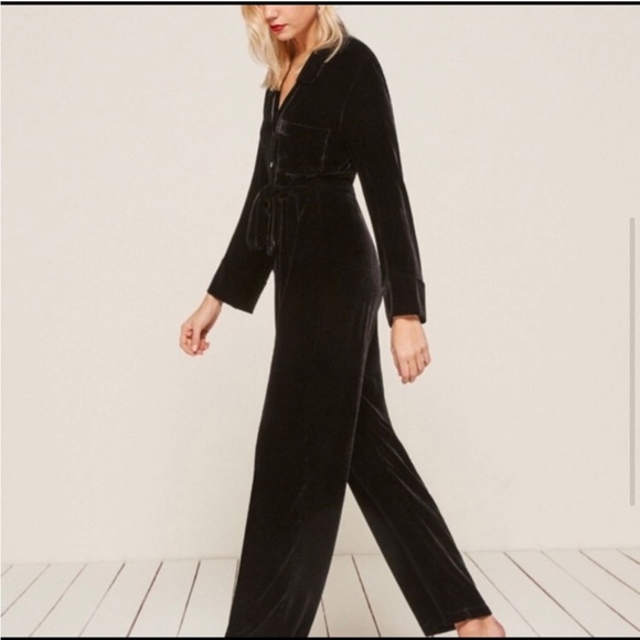 NWOT Reformation silk/rayon blend Black Velvet Jumpsuit - Picture 4 of 9